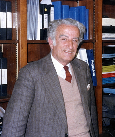 400px-Athanasios_Papoulis,_circa_1989